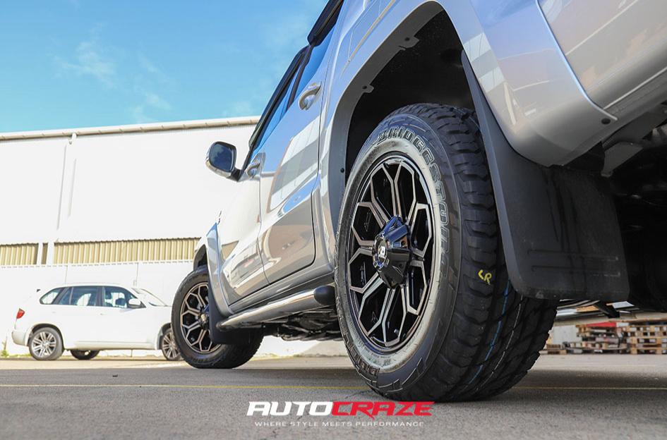 VOLKSWAGEN AMAROK REPLAY GLOSS BLACK MACHINED DARK TINT